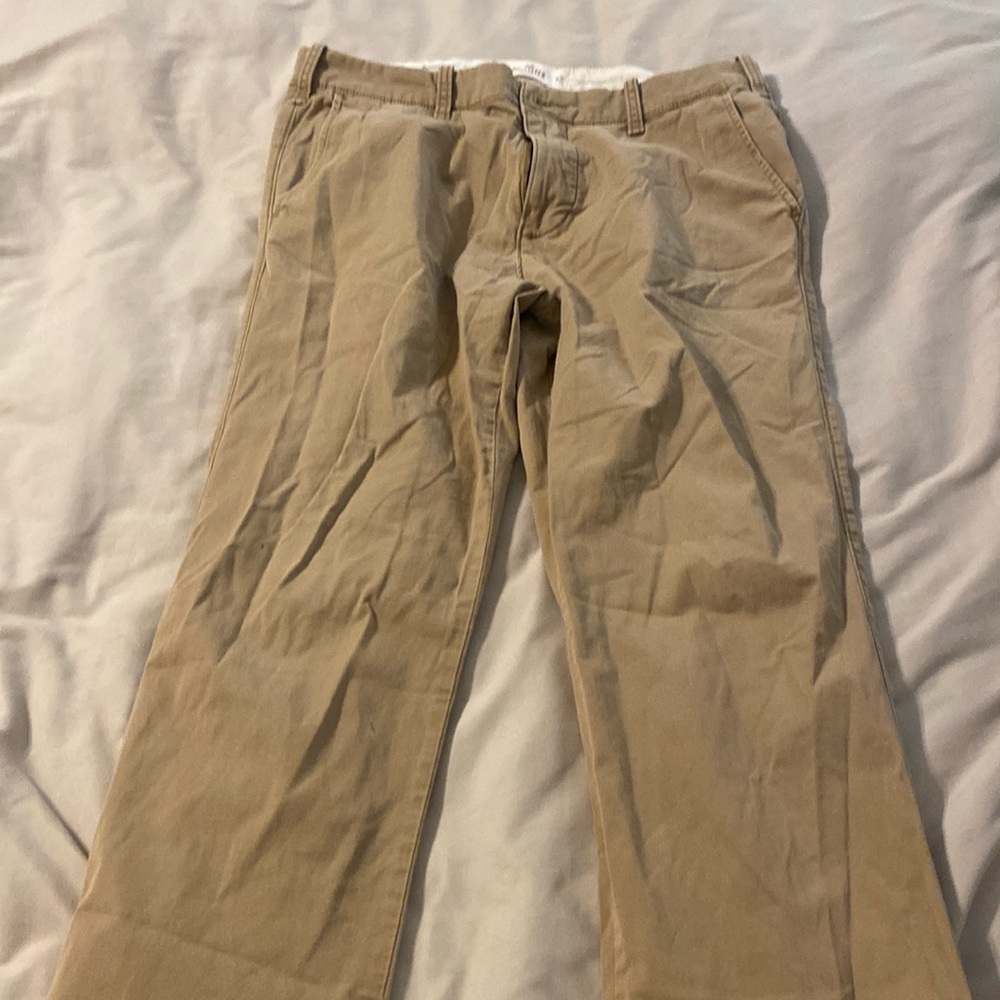Men’s Hollister 31/32 khaki pants